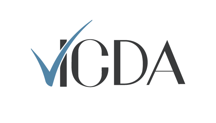 MCDA ロゴ